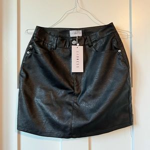 Princess Polly “Thank You Next” Leather Mini Skirt~ Size 8
